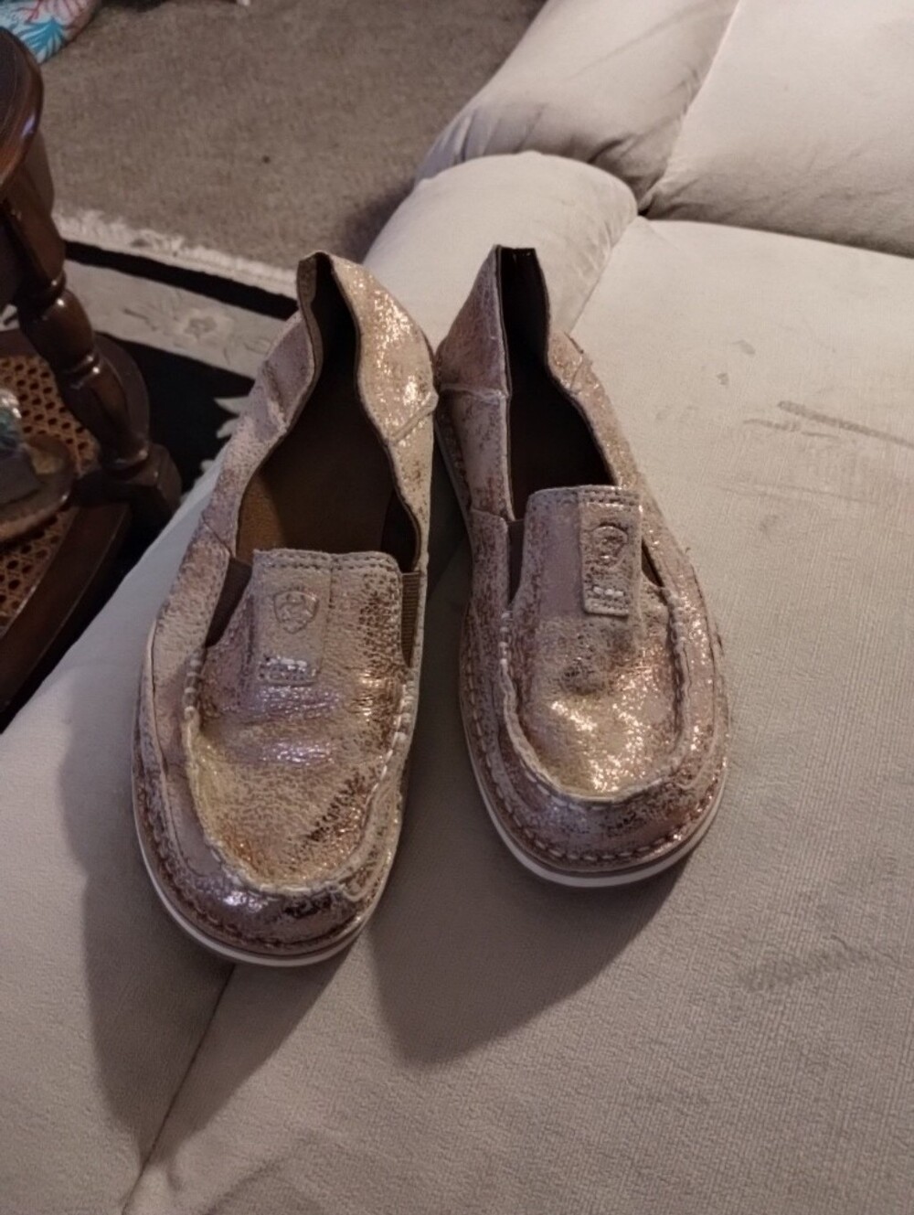 Ariat Ladies Cruisers In Rose Gold Sz 7B
